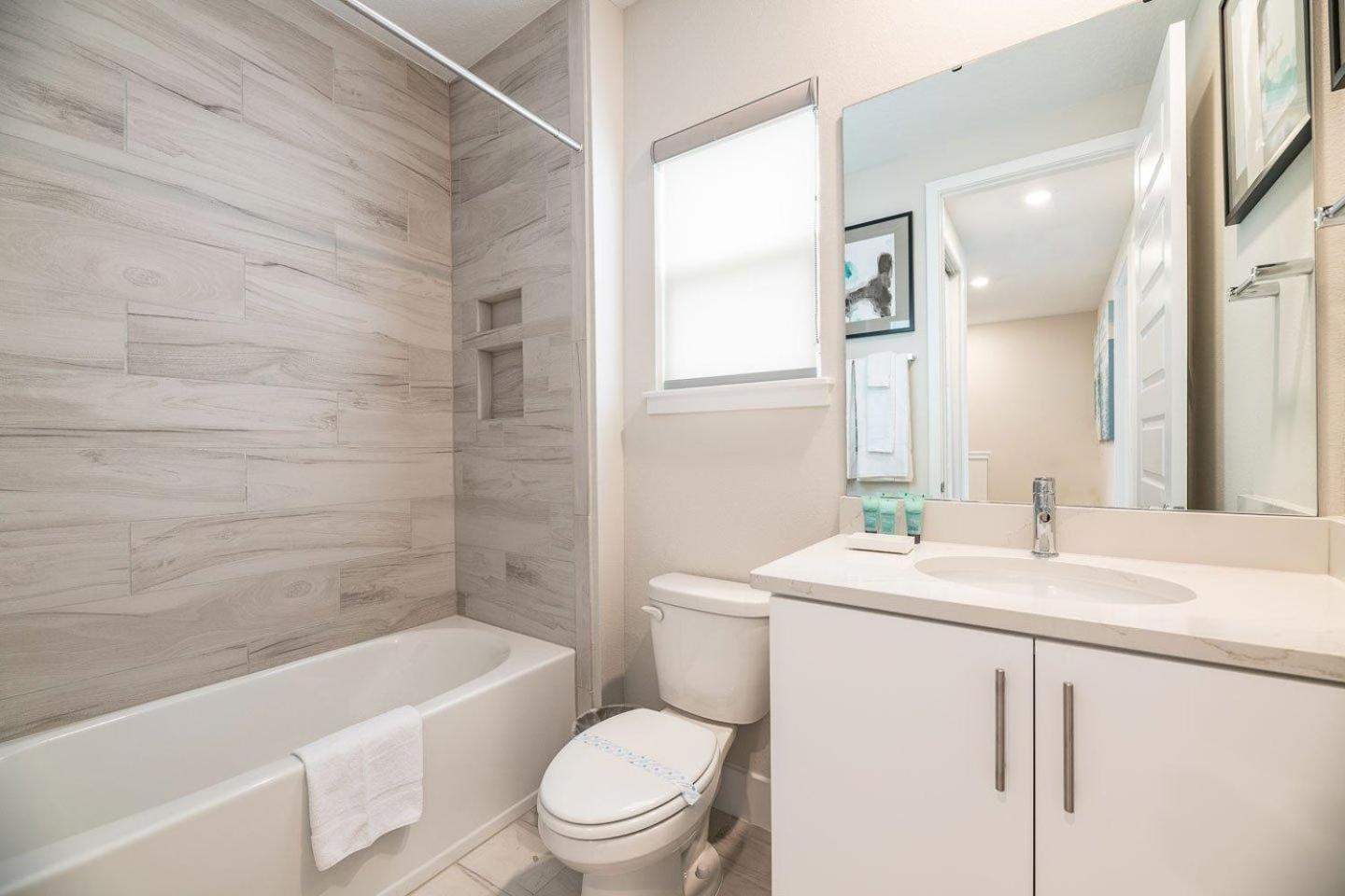 Et020 - Fashionable Townhome With Themed Bedrooms At Reunion